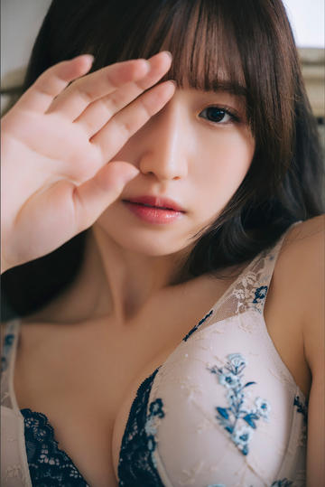 少妇人妻雪白丰满的肉体视频