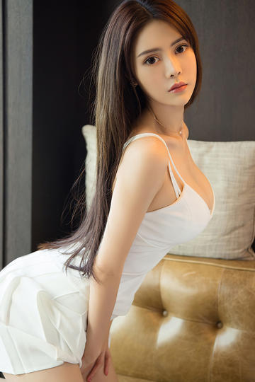 变身特派女